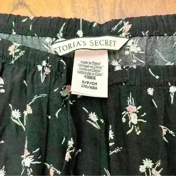 Victoria’s Secret Victoria Secret Black floral lace hem wide leg pants trousers - Picture 6 of 13